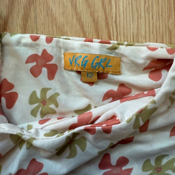 sold VRG GRL Floral Print Women's Top Size Large - Picture 4 of 4